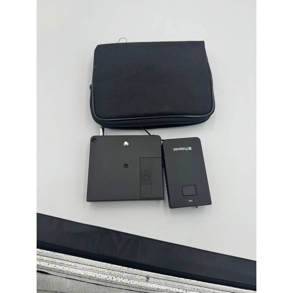 Polaroid Spectra System SE Instant Film Camera Bundle with Tenba Bag  works 8